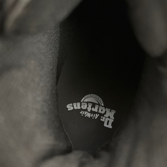 Dr. Martens Women's Devon Heart Leather Platform Boots Black Size 5 - Picture 7 of 12